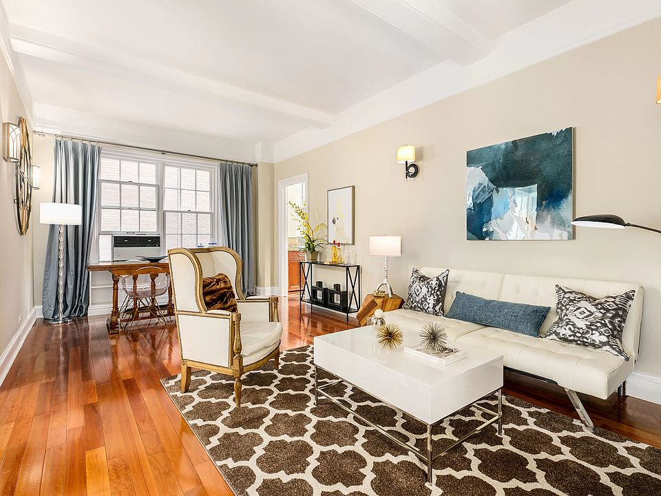 1st image of 40 W 67th St APT 1D