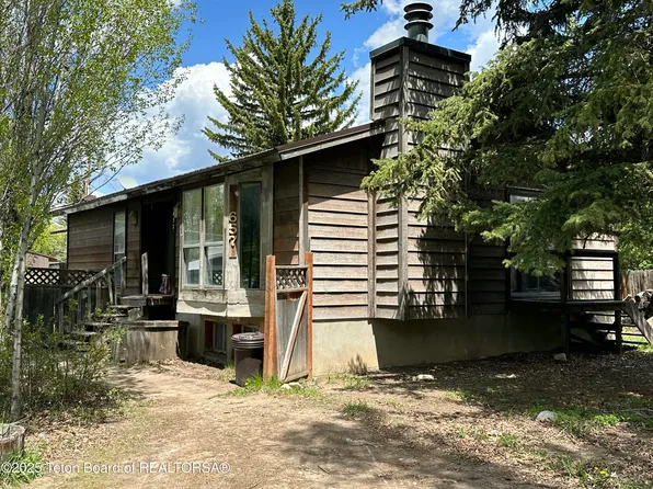 657 E Kelly Ave, Jackson, WY 83001