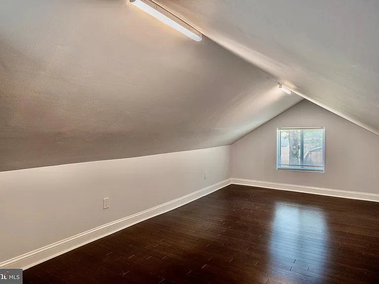 48540 Mattapany Rd — Photo 15