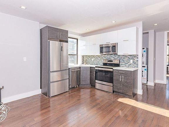 2nd image of 1449 Fulton St #C5