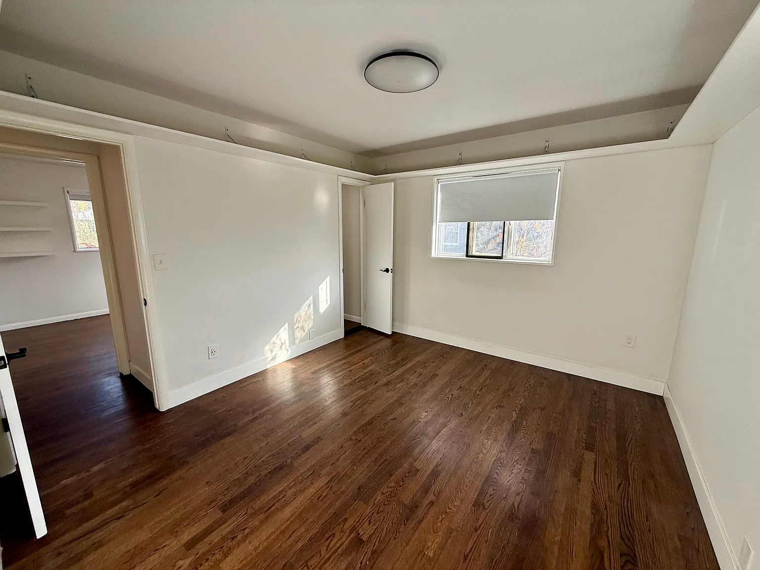 3 bed, 2236 sqft, $2,800 — Photo 4