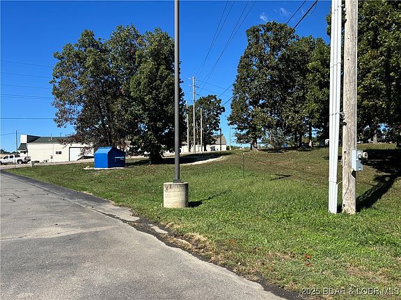 4th image of N Fairground Rd