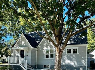 121 S 29th St, Parsons, KS 67357