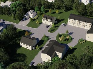 21 Dyer St #21, Rockland, MA 02370