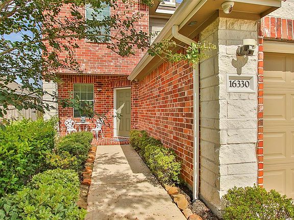 4th image of 16330 River Wood Ct