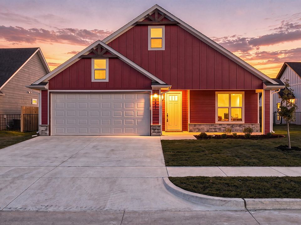 1st image of 804 Lavender Ct