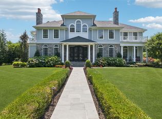88 5th St, Garden City, NY 11530