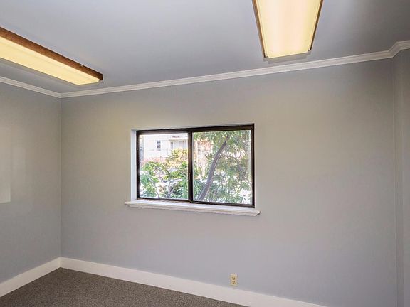 5th image of 241 N San Mateo Dr