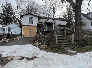 104 S 4th Ave, Ozark, MO 65721