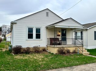 721 McKinley Ave W, Lancaster, OH 43130