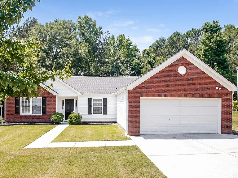 372 Red Maple Way — Photo 1