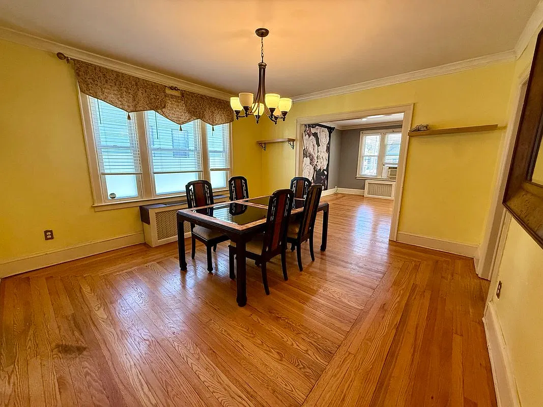 3 bed, 1.0 bath, 1680 sqft, $2,300 — Photo 4