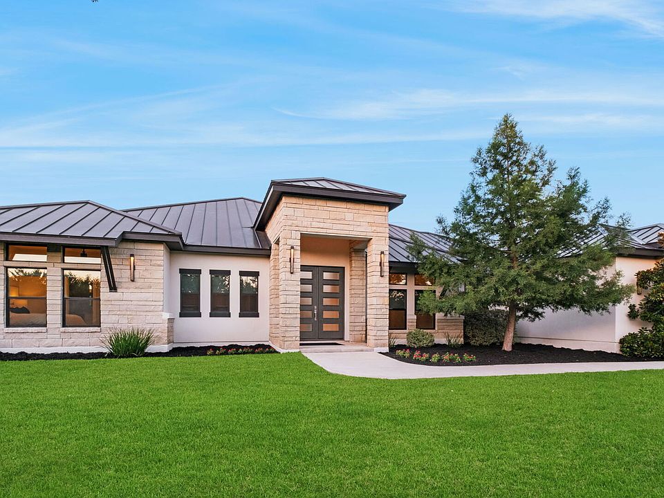 2nd image of 8941 Buckskin Dr