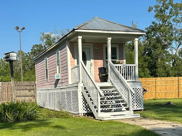 Pettit Rd — Photo 2