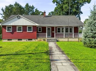 1 Henning Dr, Montrose, NY 10548