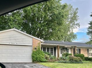 2001 Carisbrook Dr, Temperance, MI