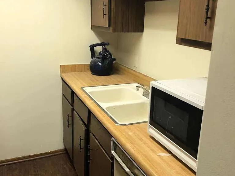9009 Richmond Ave — Photo 13