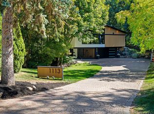 1113 Greenoaks Dr, Mississauga, ON L5J3A1