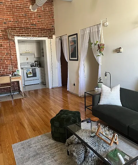 15 S Bank St #401 — Photo 9