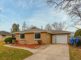1911 S Carpenter St, Appleton, WI 54915