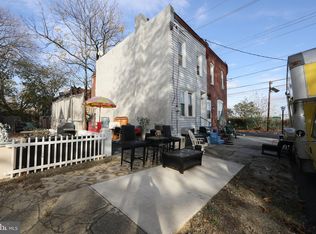 977 Florence St, Camden, NJ 08104