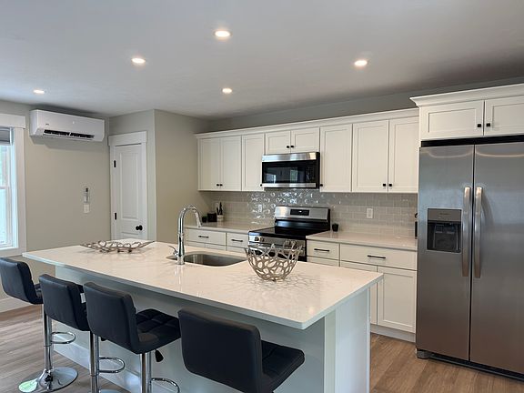 2nd image of 480 Wareham St #22
