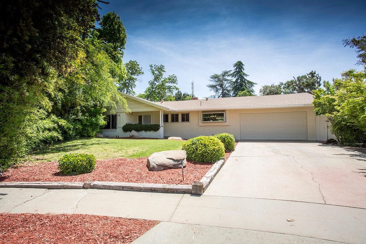 1439 W Rialto Ave, Fresno, CA 93705 | Zillow