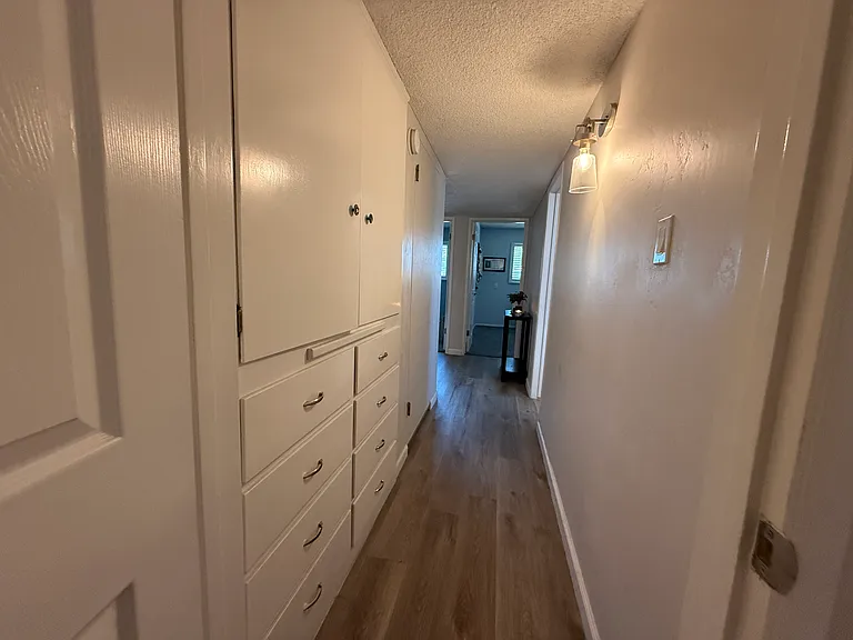 HALLWAY/ STORAGE