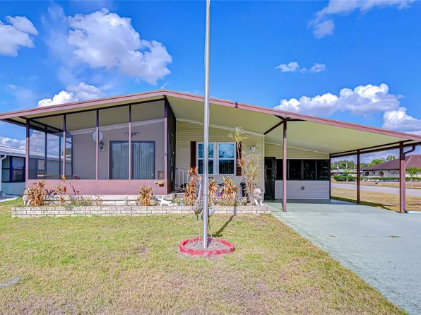 35827 Brisa Dr, Zephyrhills, FL 33541