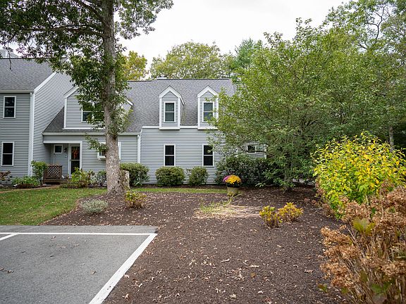 5th image of 49 Southpoint Drive #G