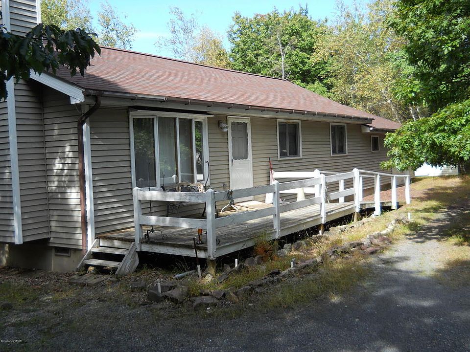 2nd image of 298 Evergreen Rd