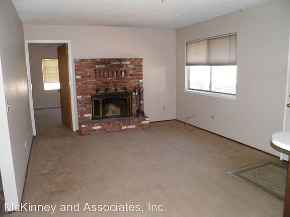2nd image of 2545 Osborne Ave