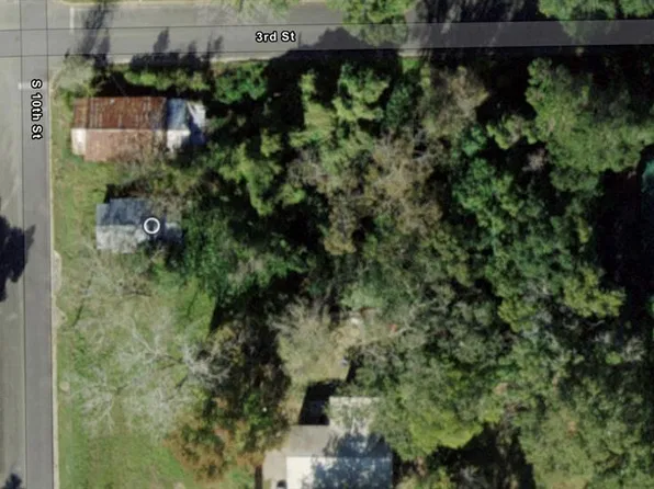 525 S 10TH STREET, QUINCY, FL 32351