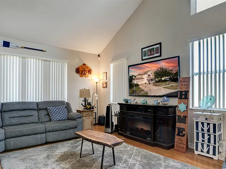 3161 Poppy Hill Rd — Photo 9