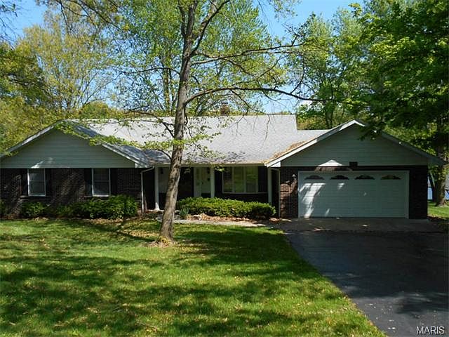 1st image of 13694 Lakewood Dr