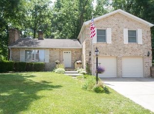 400 Wilshire Ct, Valparaiso, IN 46385