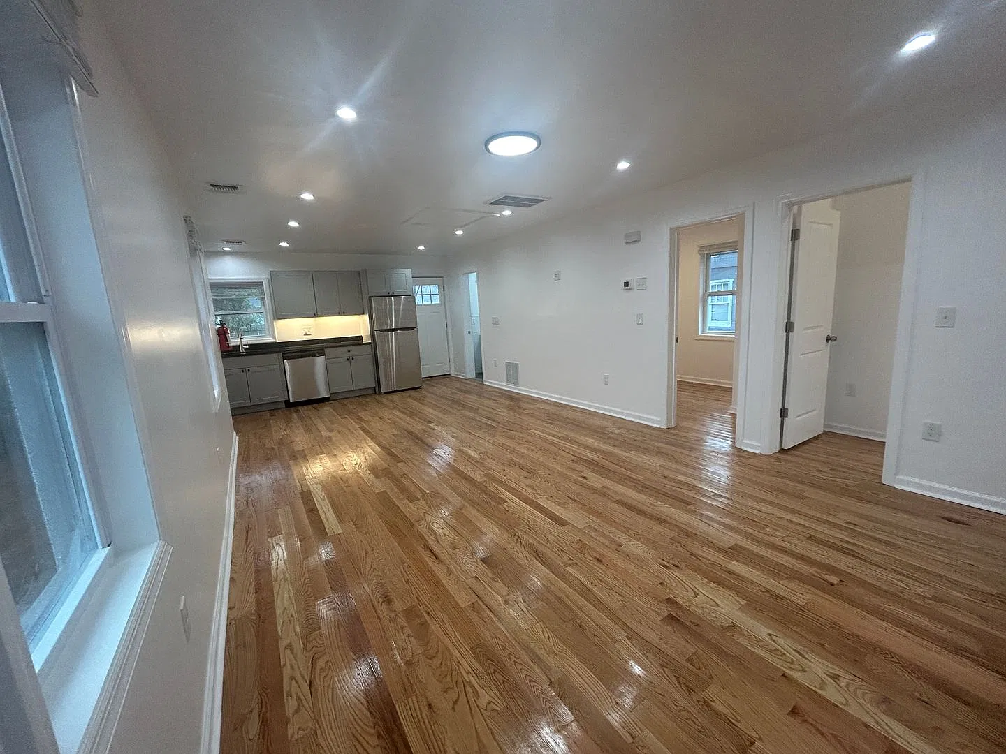 112 Anelve Ave — Photo 4