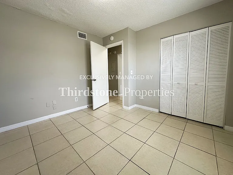 5143 Indian Lakes Ct #3 — Photo 10