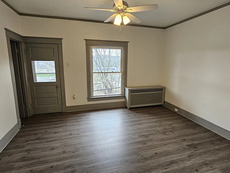 412 E Main St #2 — Photo 19