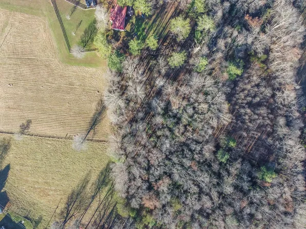 Bob Austin Rd, Crossville, TN 38571