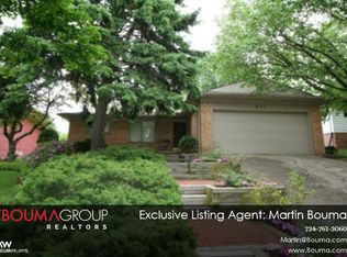 927 Lennox St, Ann Arbor, MI 48103