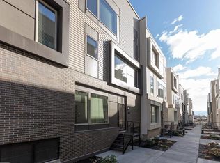 2108 Kensington Walk, Philadelphia, PA 19125