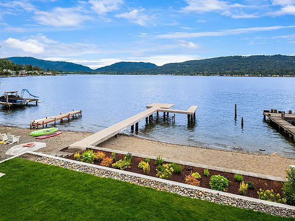 4th image of 3141 E Lake Sammamish Shore Ln SE