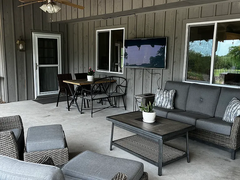 523 Fairway Dr — Photo 19