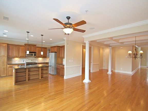 4th image of 2238 Edgartown Ln SE #3