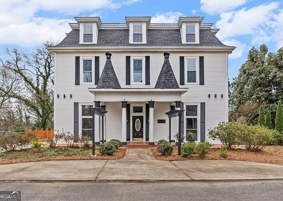1st image of 1804 Gordon St NE
