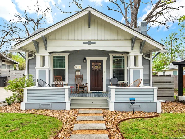 318 Queen Anne Ct, San Antonio, TX 78209