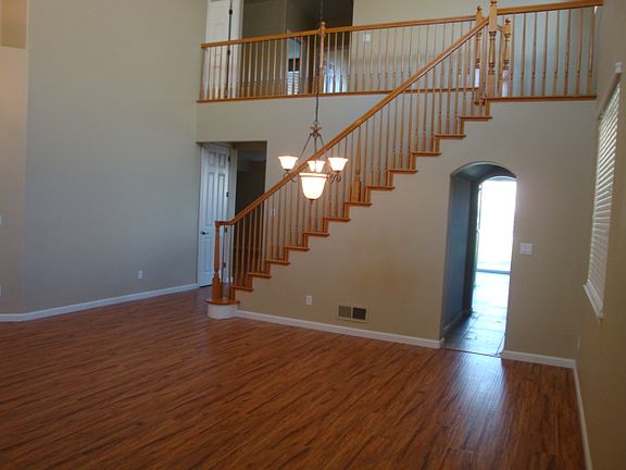 5th image of 2405 Scarlet Oak Ct