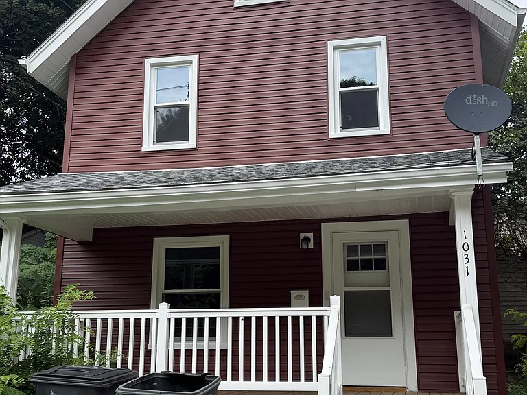 1031 Fairbanks Pl — Photo 1