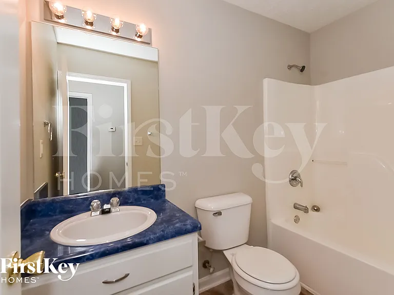 824 Rock Shoals Ct — Photo 11